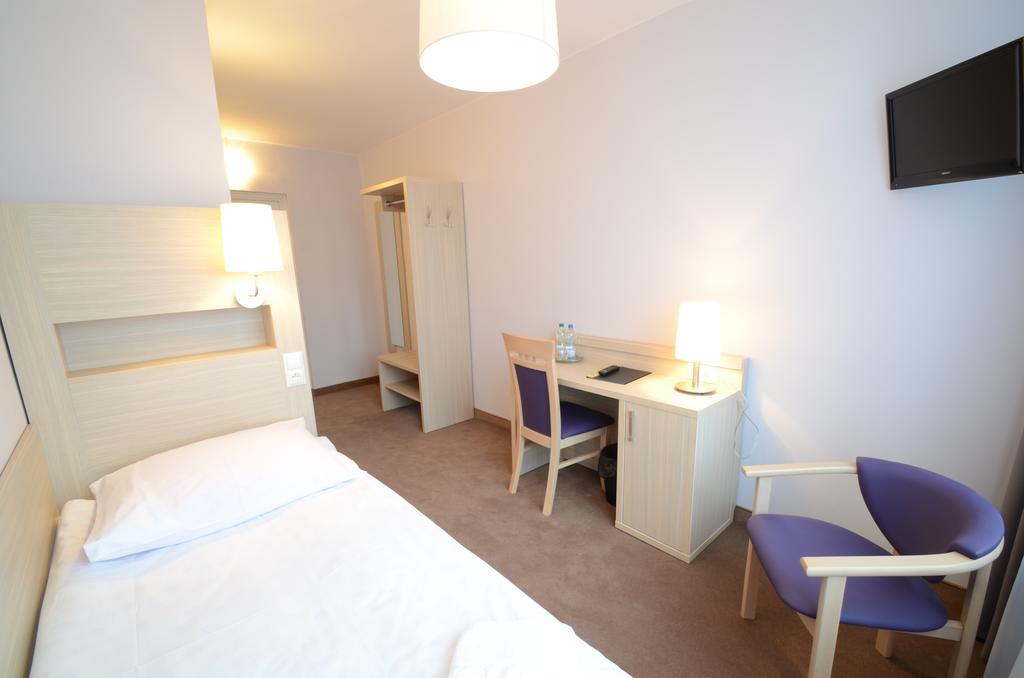 Hotel Pzmot Lublin Ruang foto