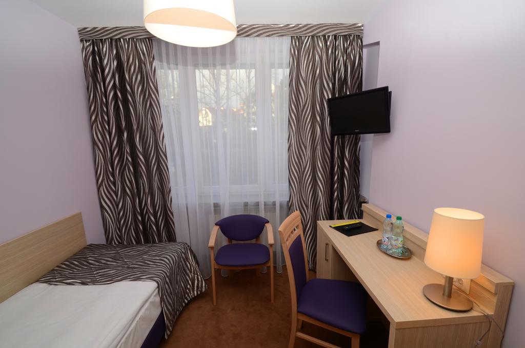 Hotel Pzmot Lublin Bagian luar foto