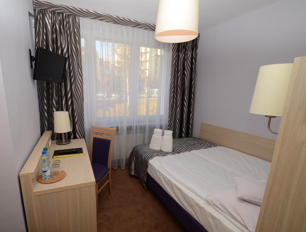 Hotel Pzmot Lublin Bagian luar foto