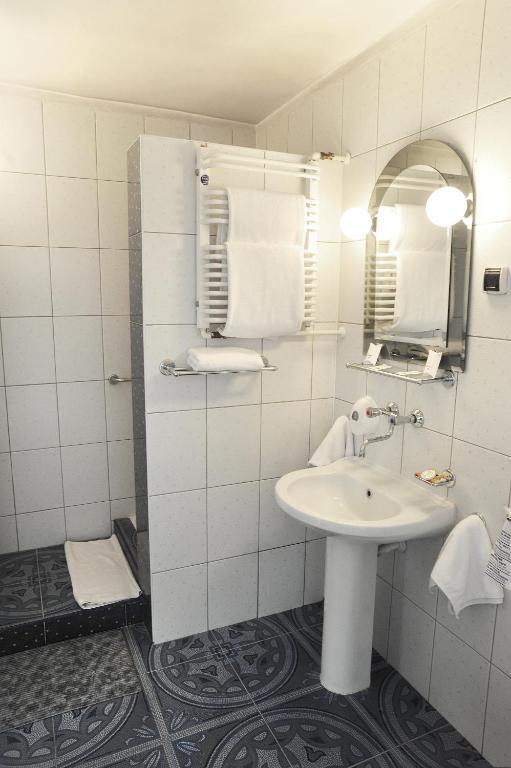Hotel Pzmot Lublin Ruang foto