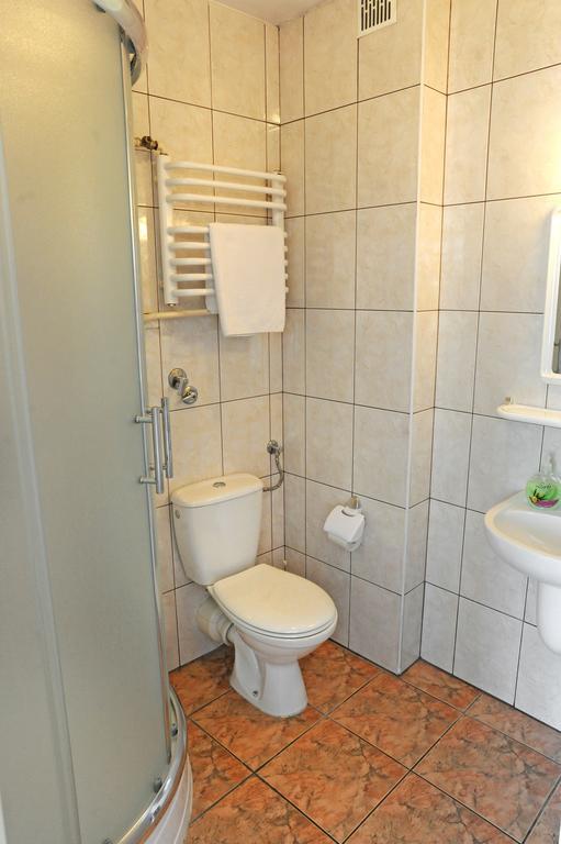 Hotel Pzmot Lublin Bagian luar foto