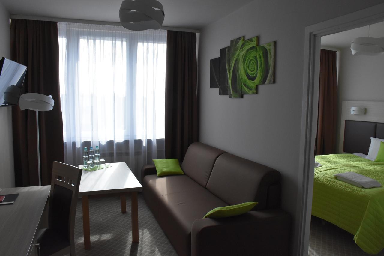 Hotel Pzmot Lublin Bagian luar foto